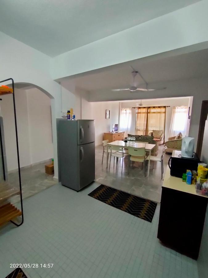 Deluxe Family Beach Condo Portdickson Porto Dickson Exterior foto